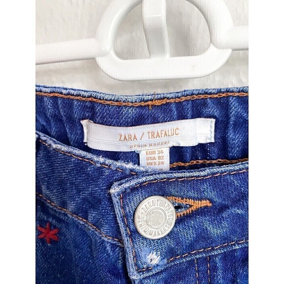 Zara Embroidered Ice Cream Denim Shorts High Rise Button Fly Cut offs US 2 - Picture 6 of 9